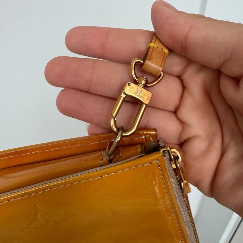 🛑 SOLD 🛑 Louis Vuitton LV Vernis Lexington Yellow ✅ COA included - Picture 10 of 16